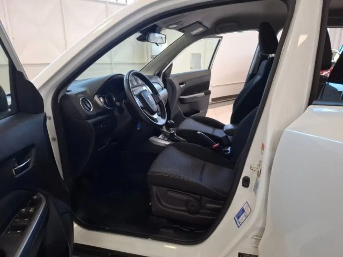 Suzuki Vitara usata a Reggio Emilia (9)
