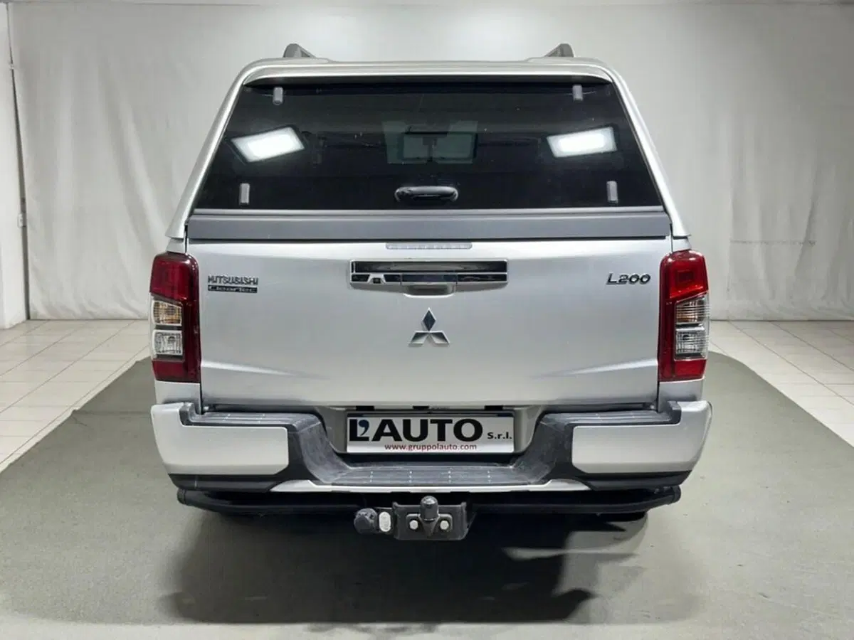 Mitsubishi L200 usata a Sondrio (4)