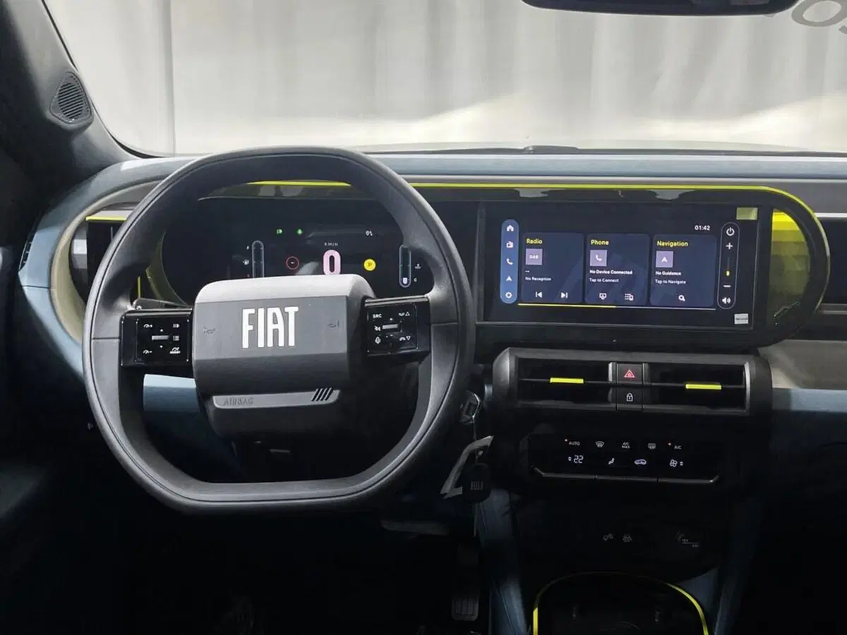 Fiat Grande Panda nuova a Sondrio (14)