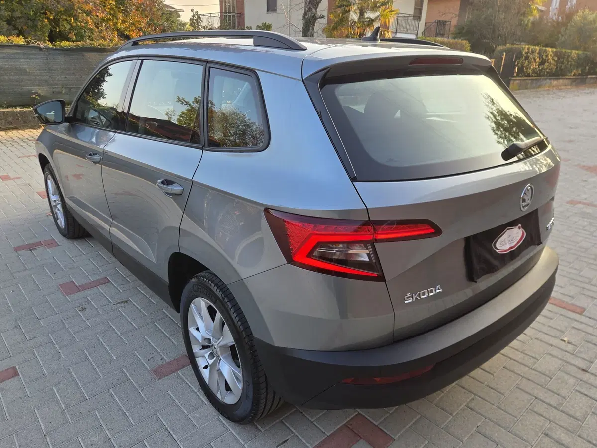 Skoda Karoq usata a Torino (4)