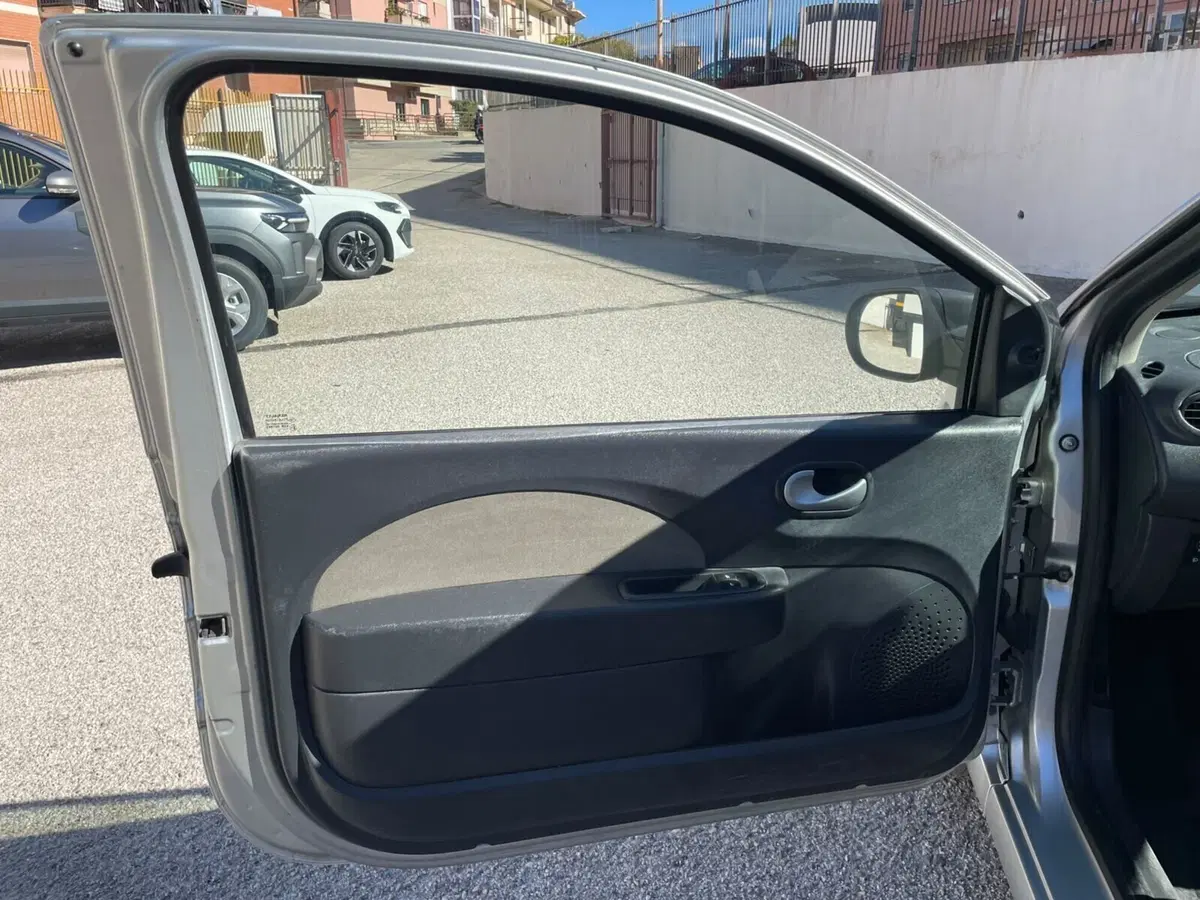 Renault Twingo usata a Messina (9)