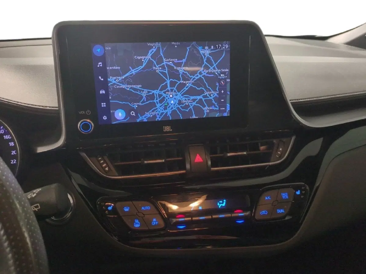 Toyota Toyota C-HR usata a Milano (14)