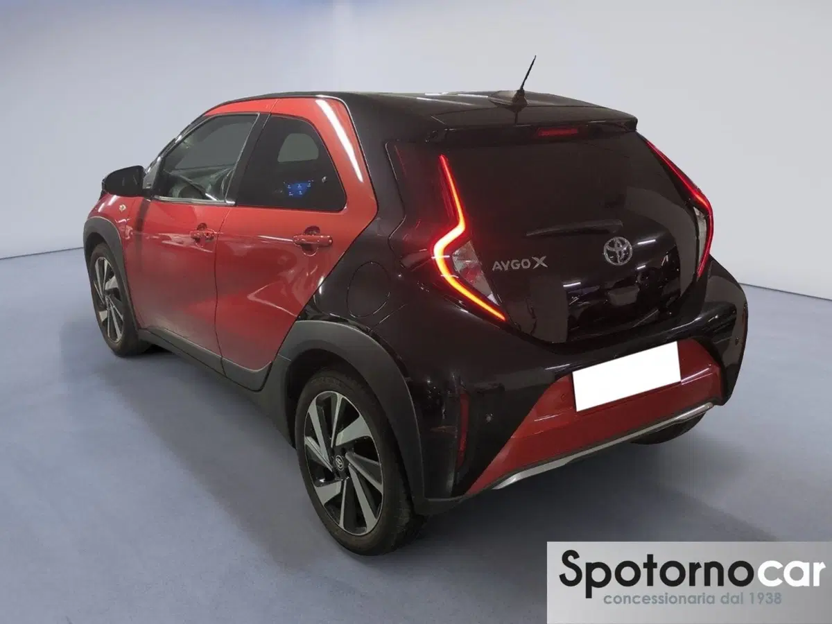 Toyota Aygo X usata a Milano (4)