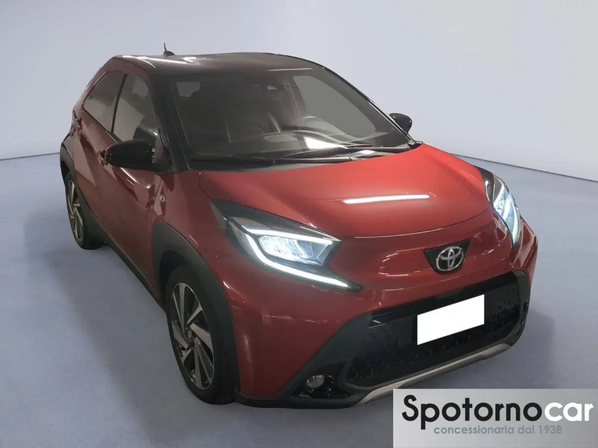 Toyota Aygo X usata a Milano (8)