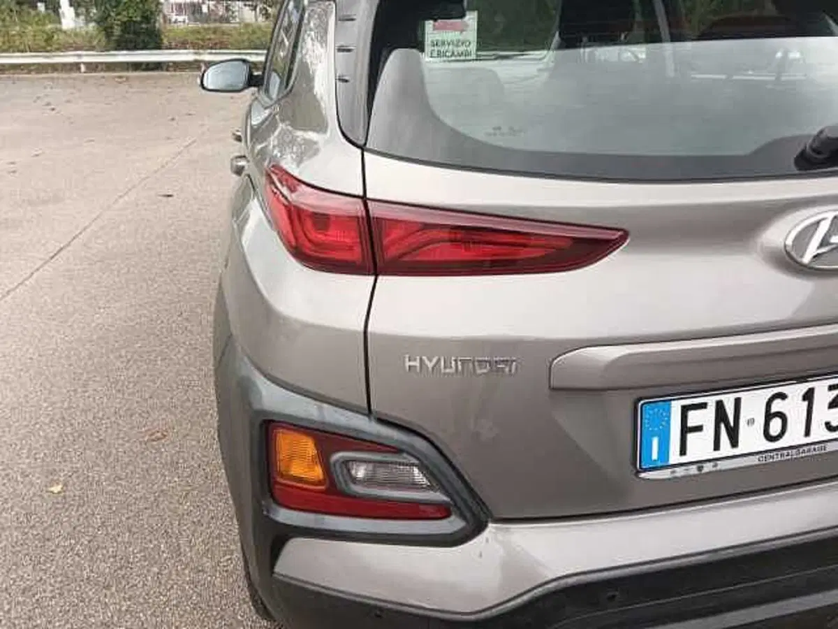 Hyundai Kona usata a Pesaro-Urbino (11)