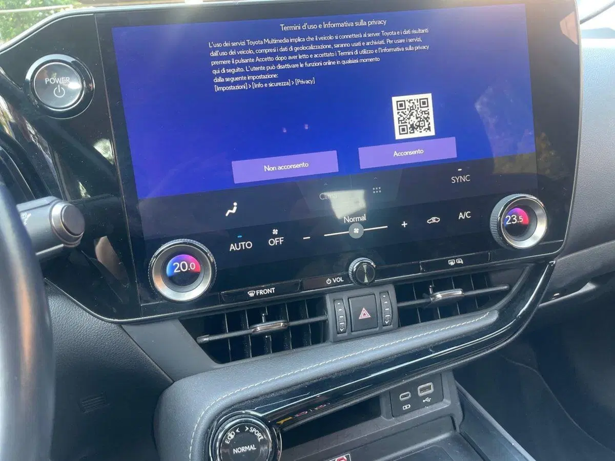 Lexus NX usata a Bologna (10)