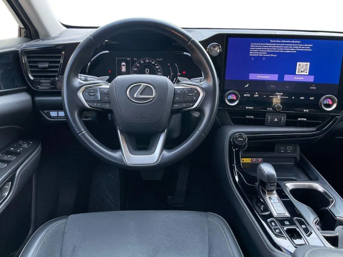 Lexus NX usata a Bologna (9)