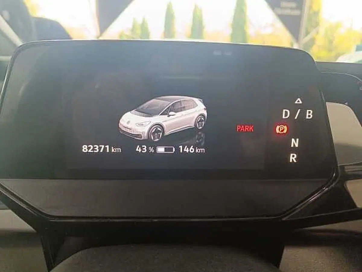 Volkswagen ID.3 usata a Roma (11)