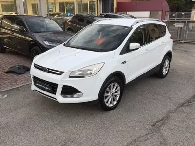 Ford Kuga 2.0 TDCI 120 CV S&S 2WD Powershift Titanium del 2016 usata a Bologna