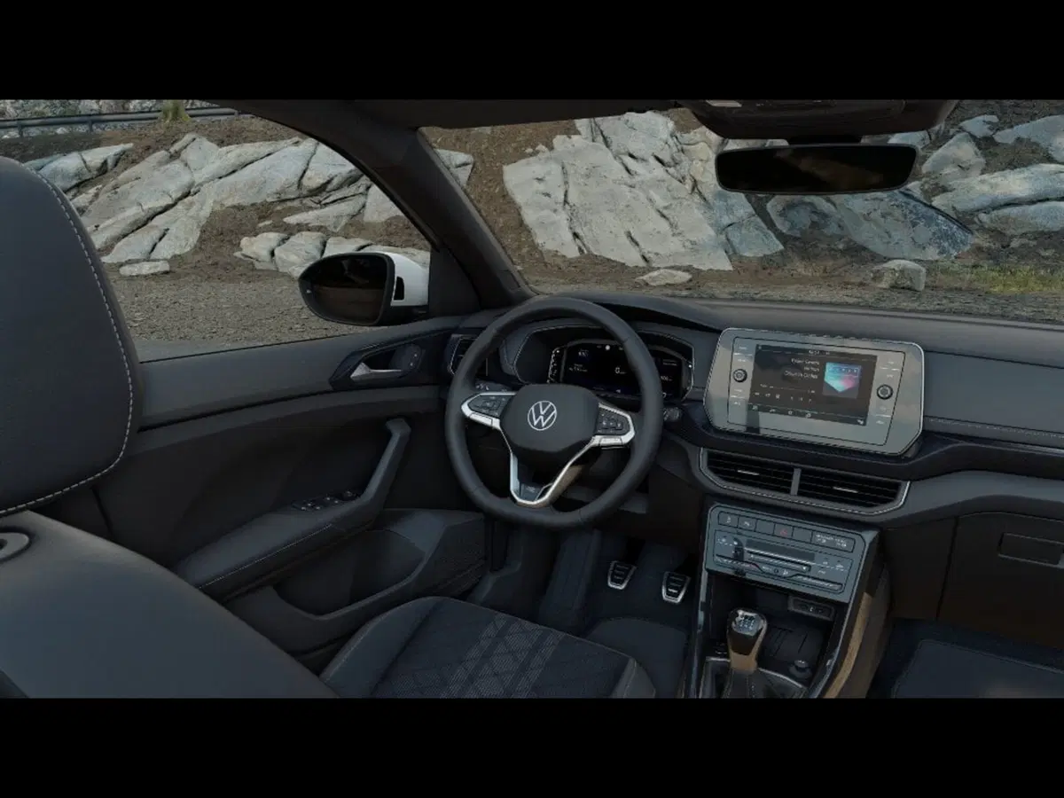 Volkswagen T-Cross nuova a Livorno (7)