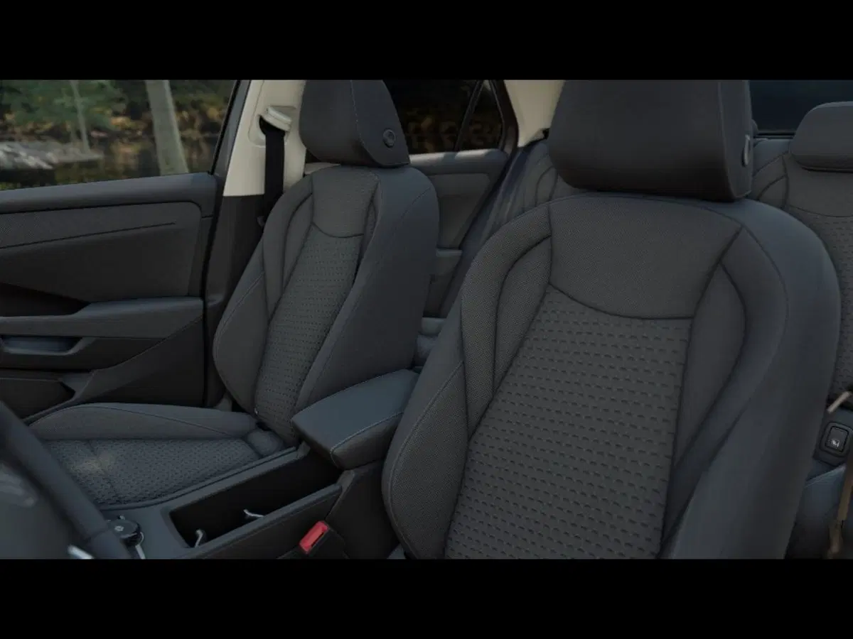 Volkswagen T-Roc nuova a Livorno (8)