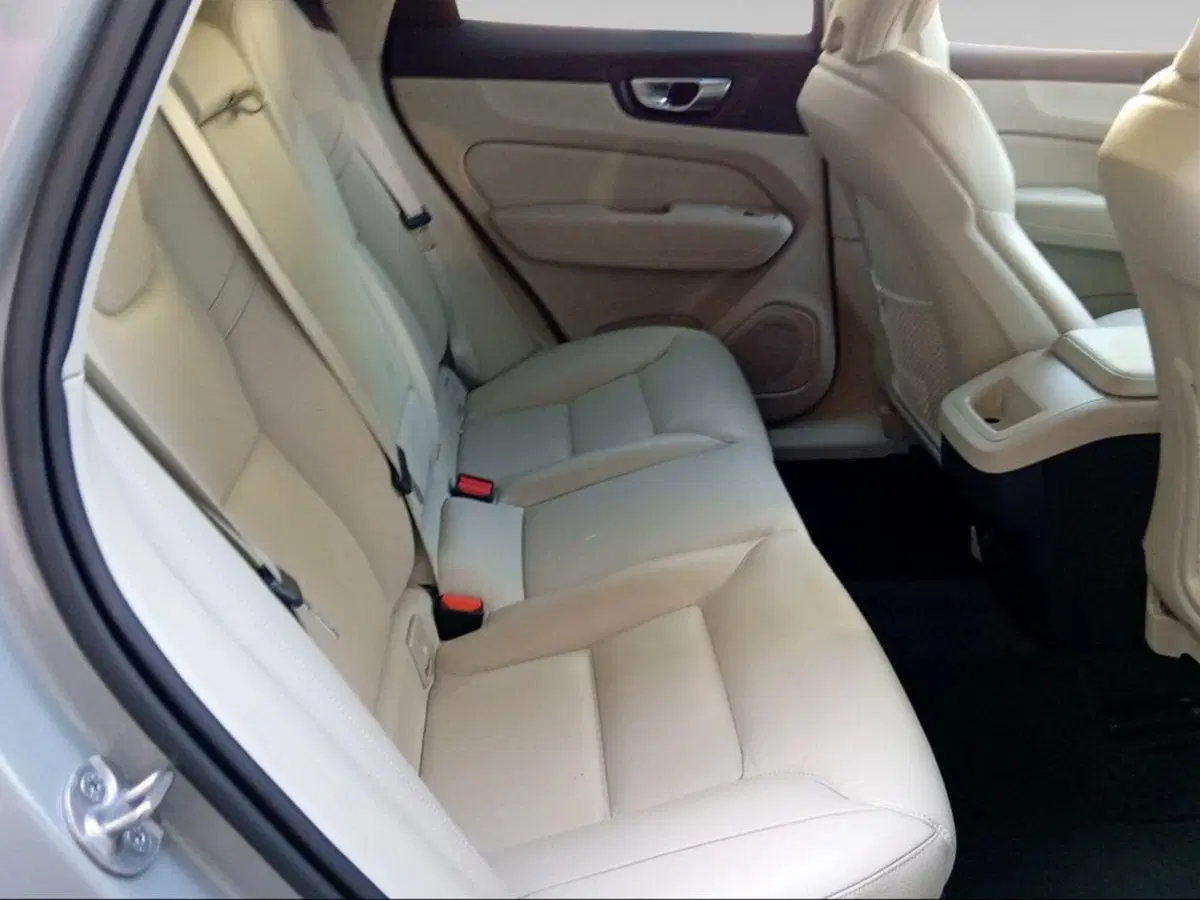 Volvo XC60 usata a Firenze (15)