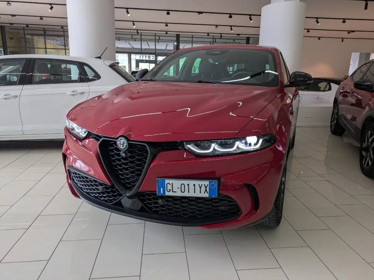 Alfa Romeo Tonale usata a Siena (5)