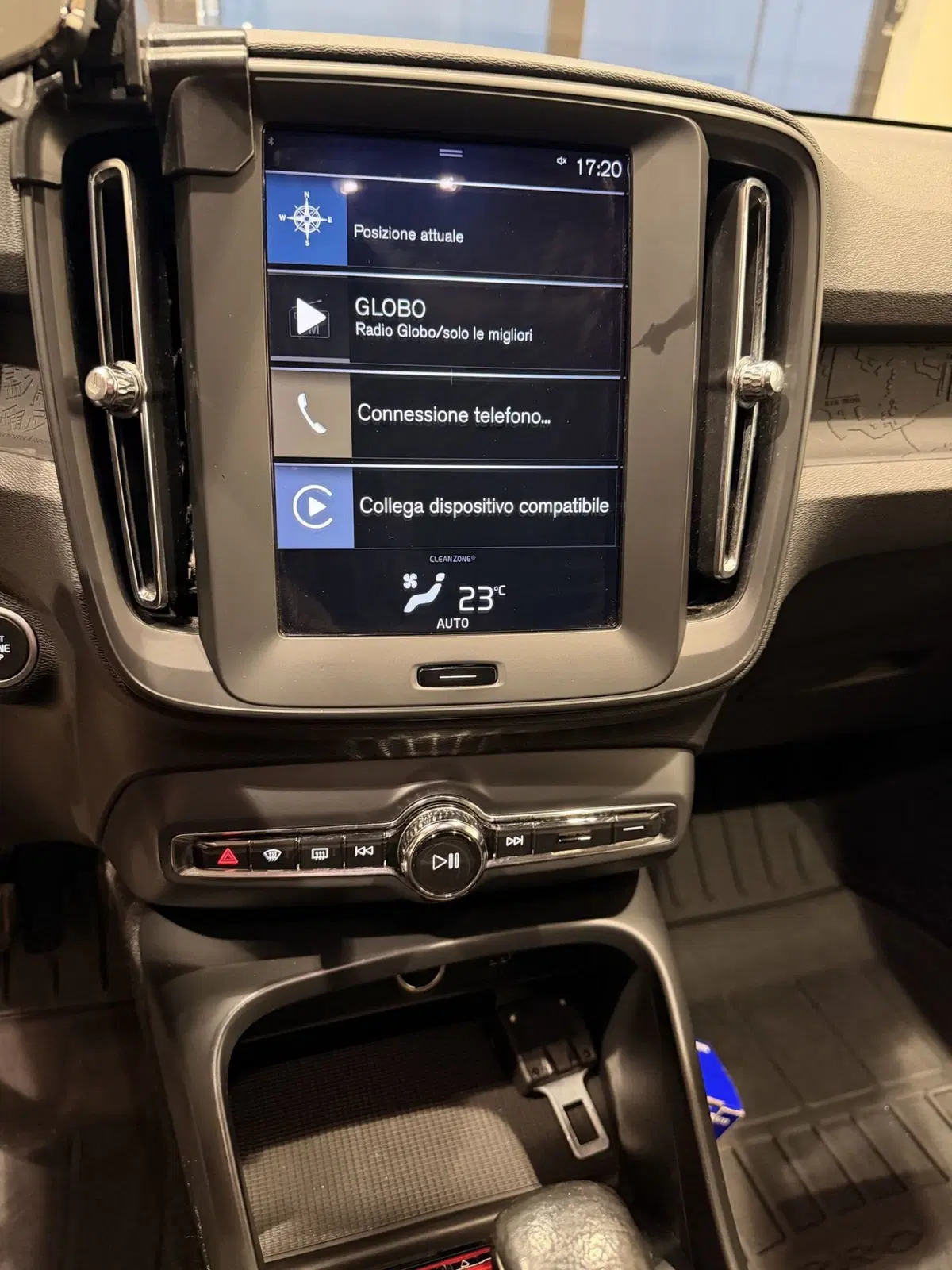 Volvo XC40 usata a Latina (17)