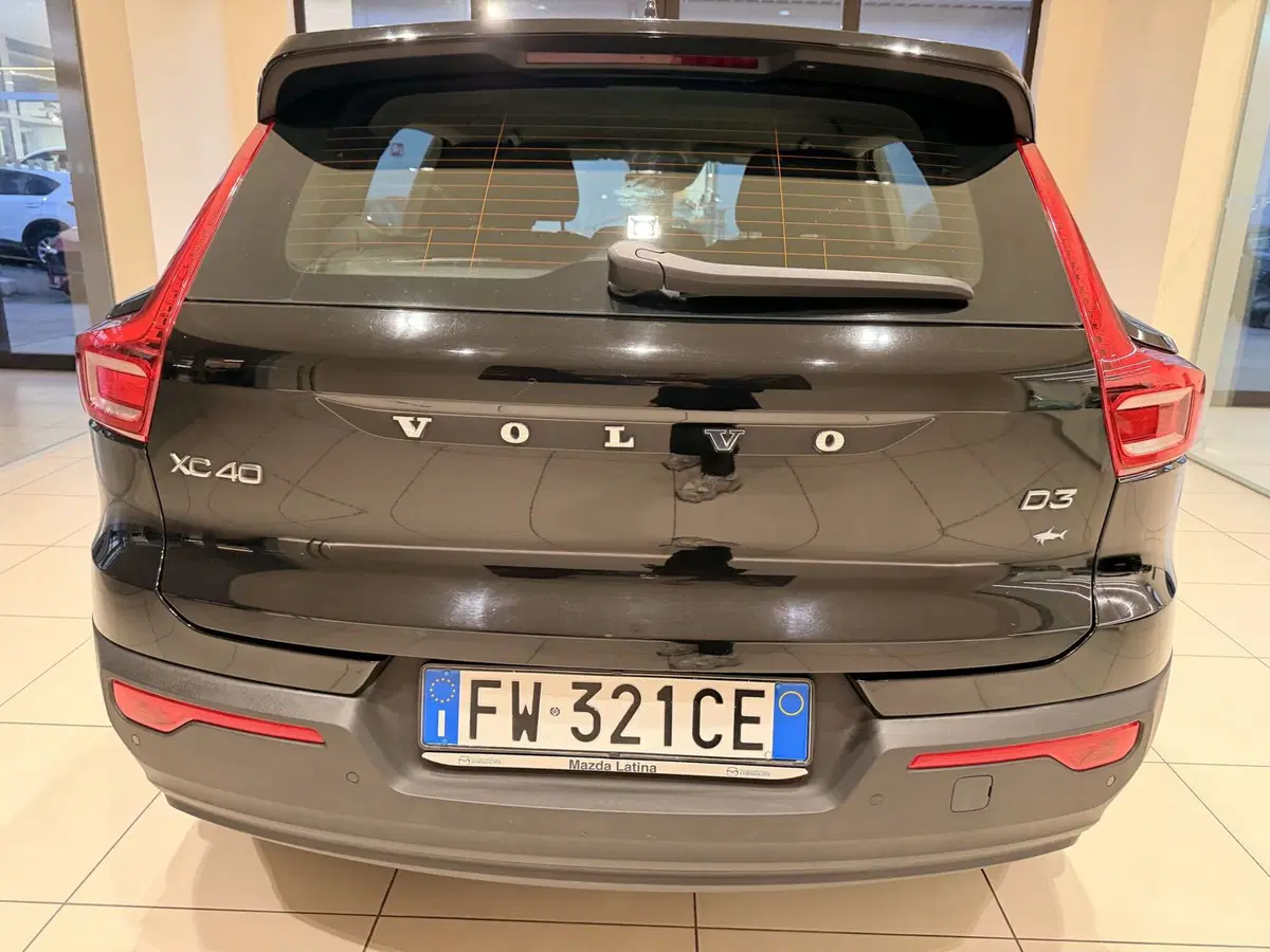 Volvo XC40 usata a Latina (5)