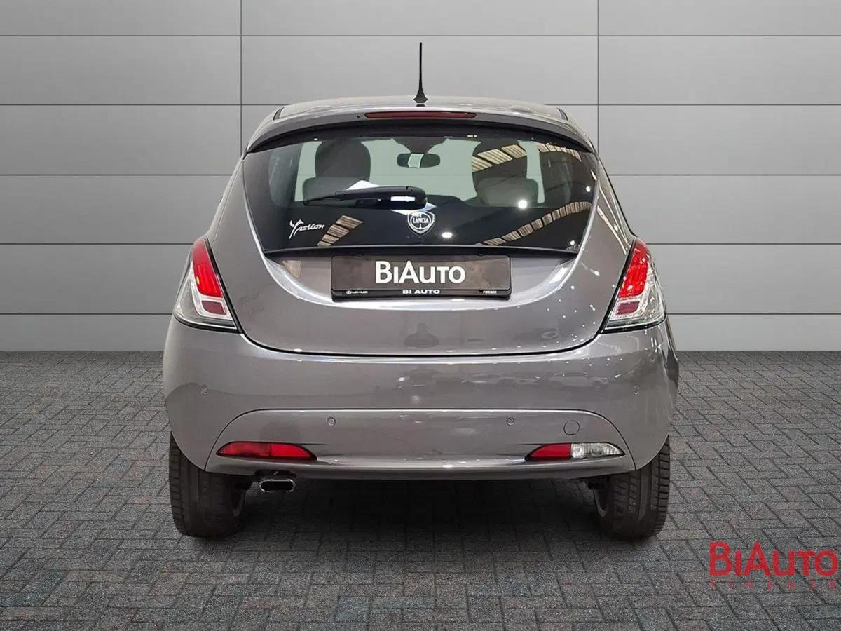 Lancia Ypsilon usata a Firenze (11)
