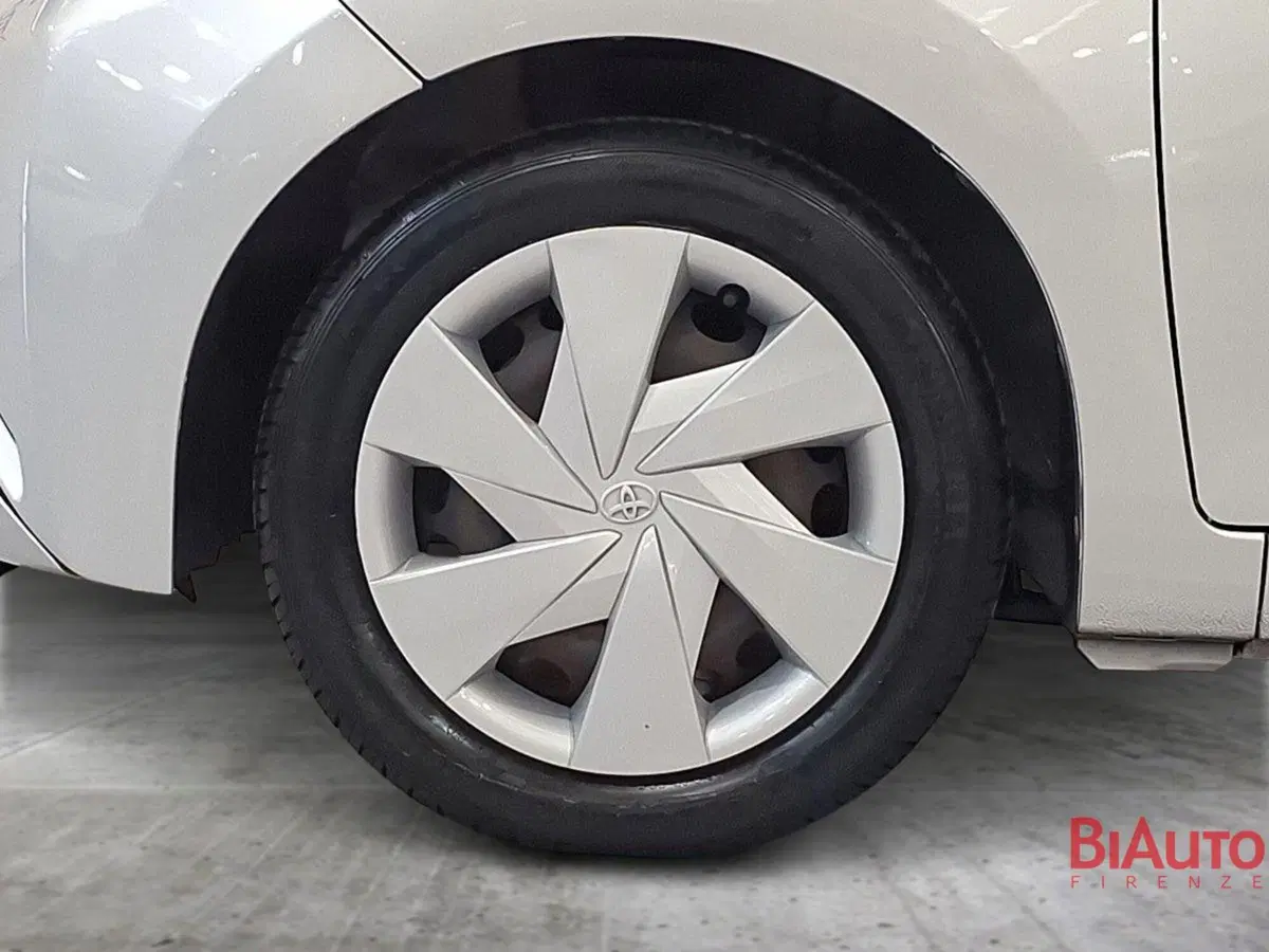 Toyota Aygo usata a Firenze (14)