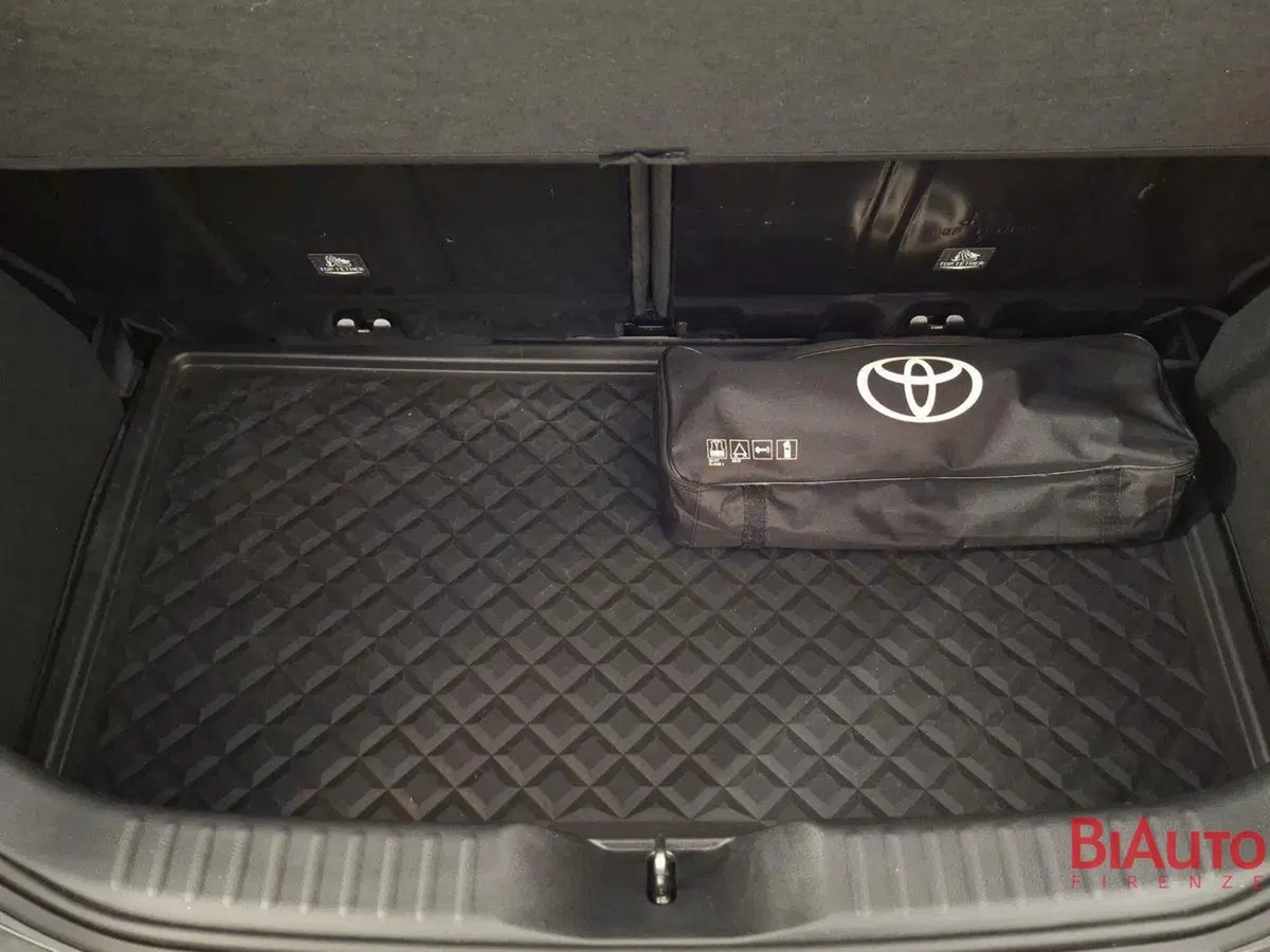 Toyota Aygo X usata a Firenze (6)