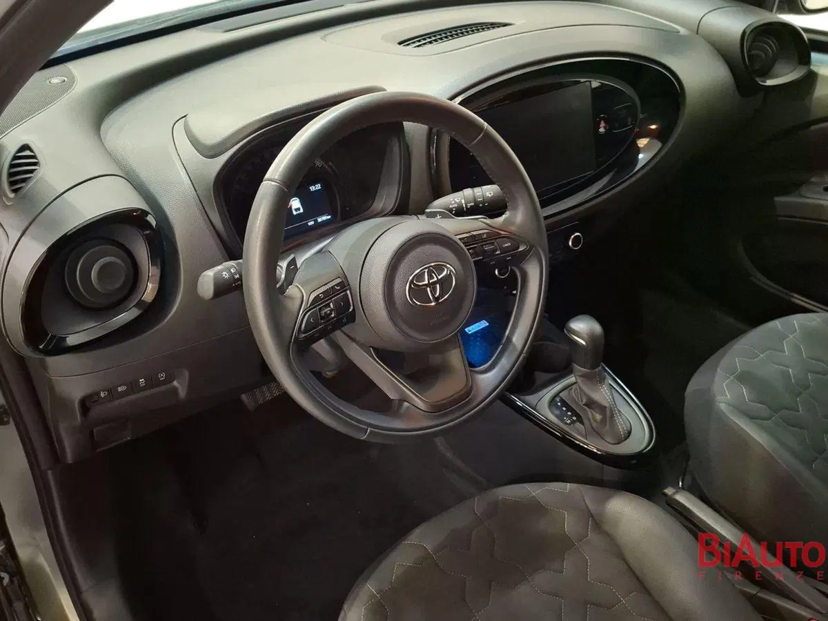 Toyota Aygo X usata a Firenze (7)
