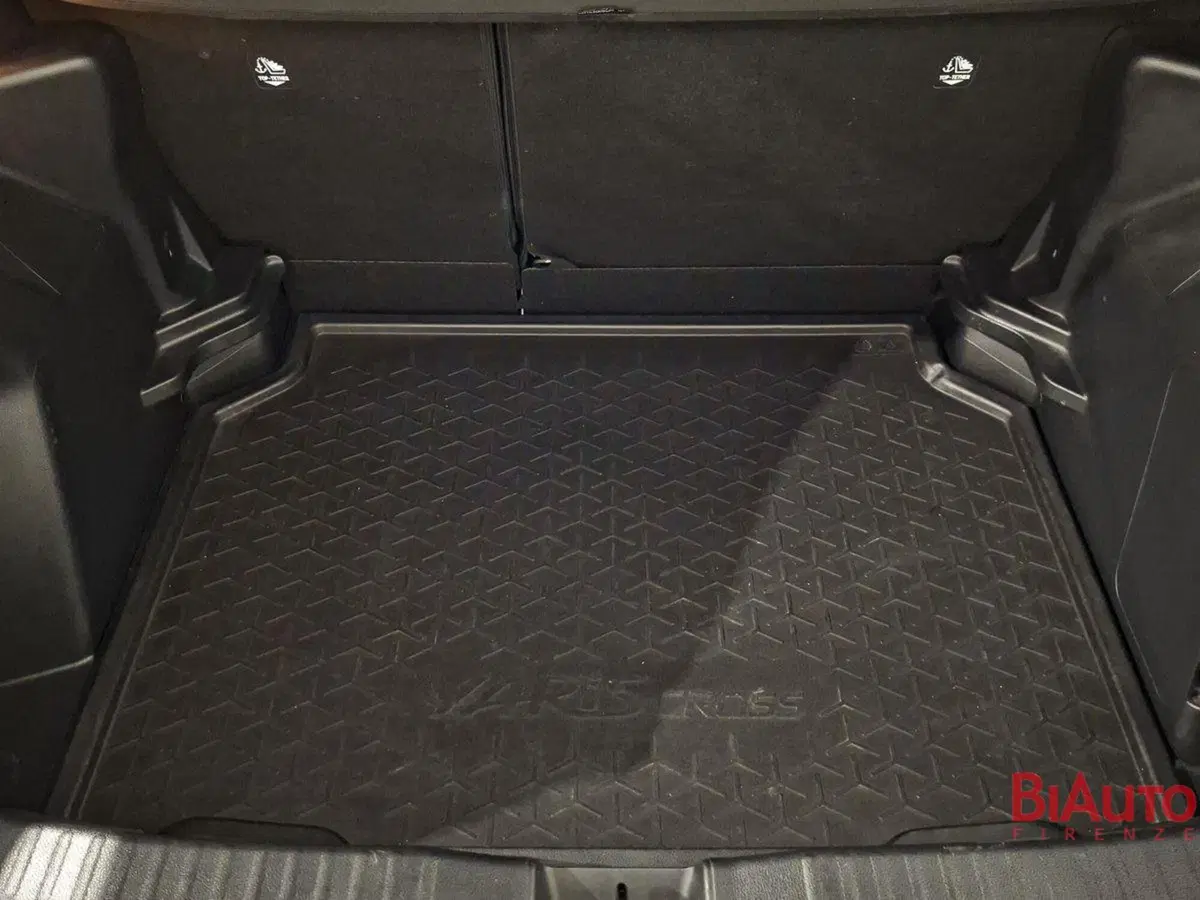 Toyota Yaris Cross usata a Firenze (6)
