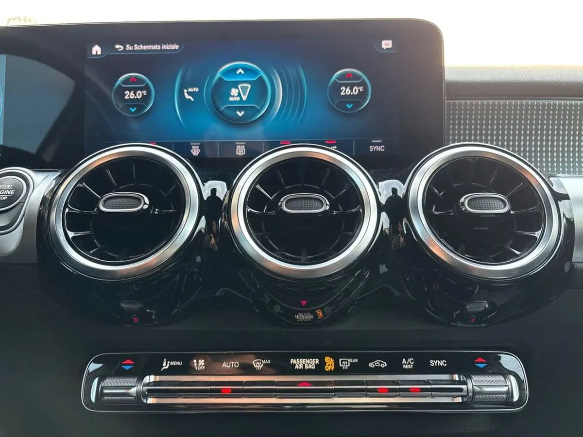 Mercedes-Benz GLB usata a Pescara (14)