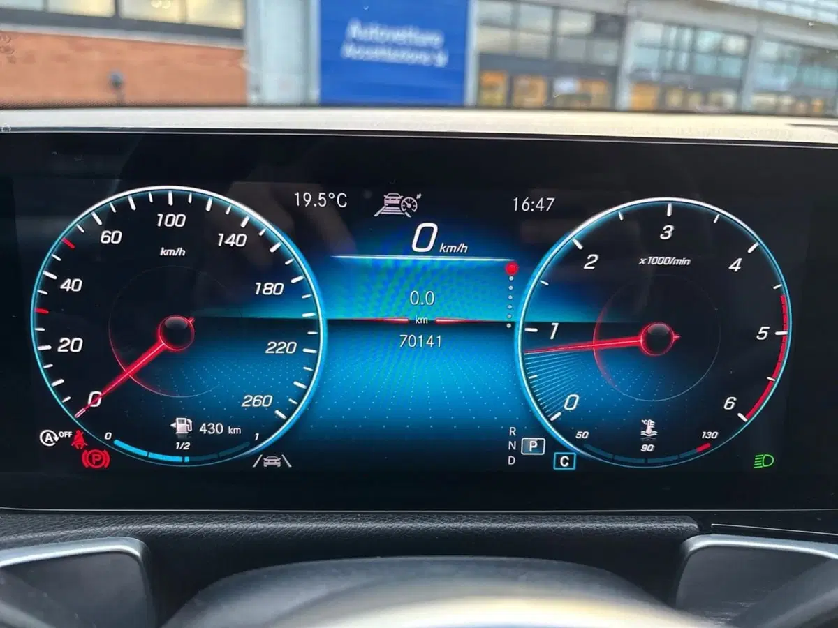 Mercedes-Benz GLB usata a Pescara (9)