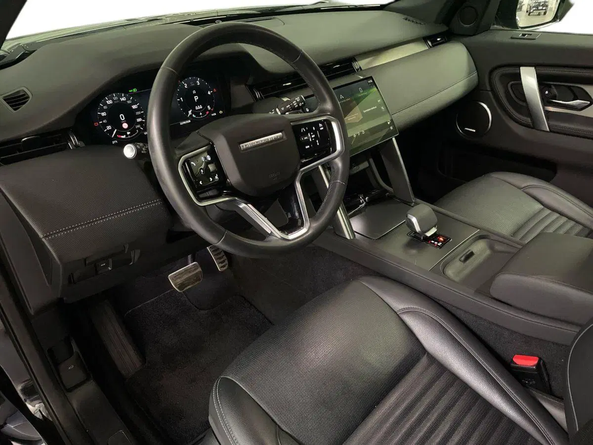 Land Rover Discovery Sport usata a Macerata (14)