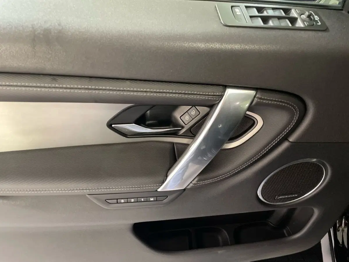 Land Rover Discovery Sport usata a Macerata (20)