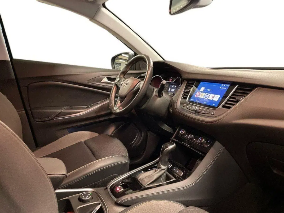 Opel Grandland X usata a Ancona (11)