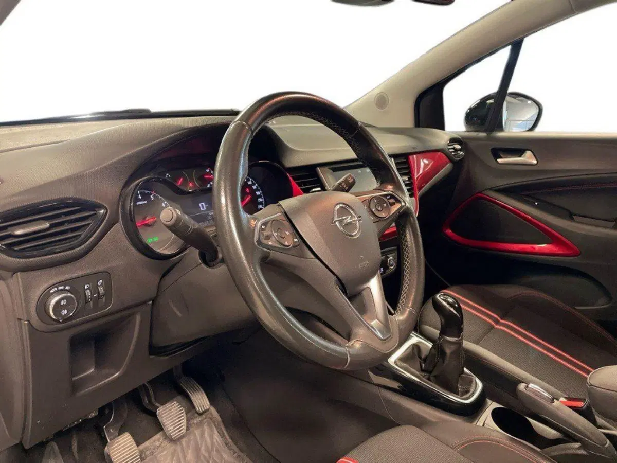 Opel Crossland X usata a Macerata (12)