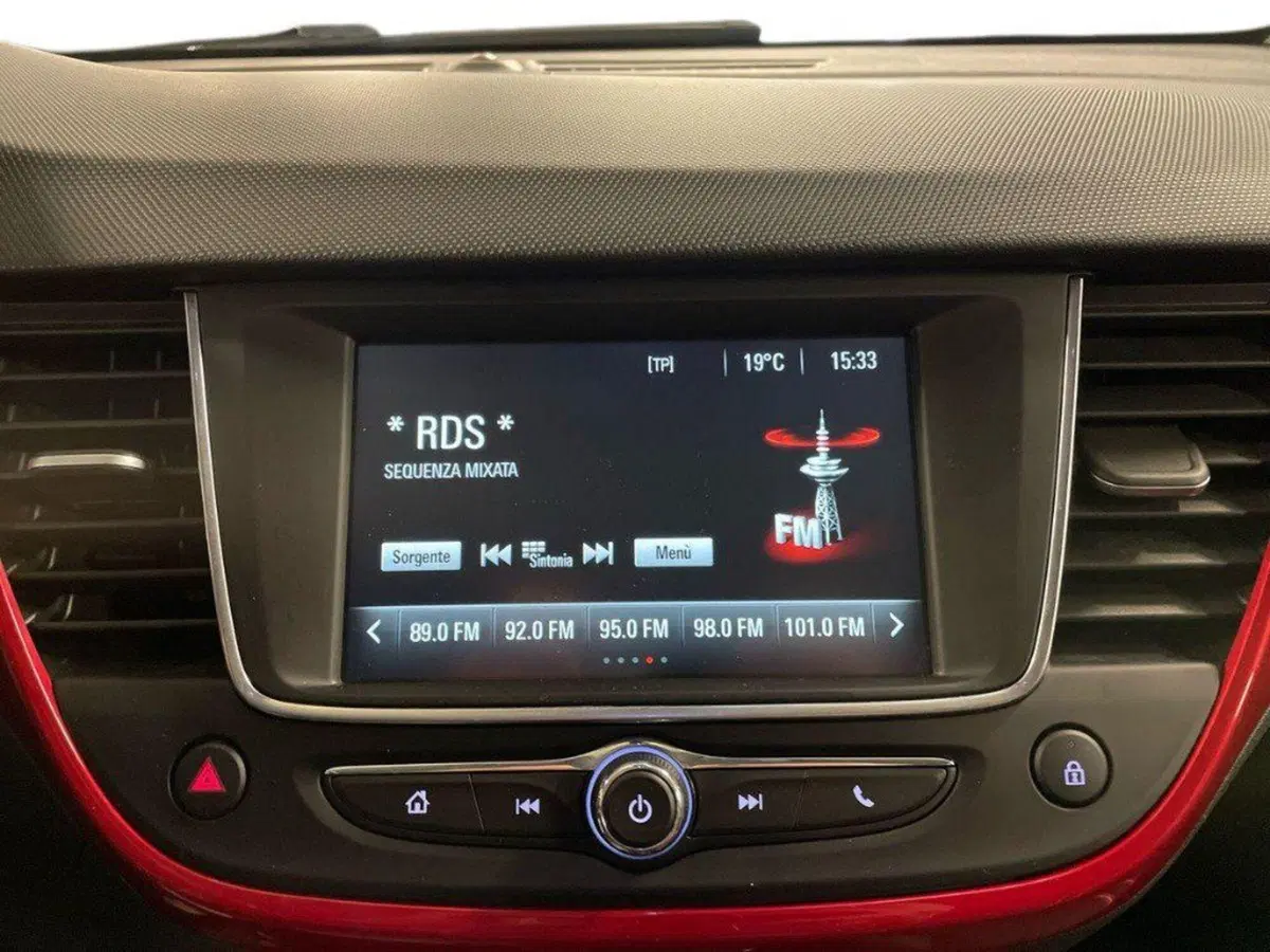 Opel Crossland X usata a Macerata (18)