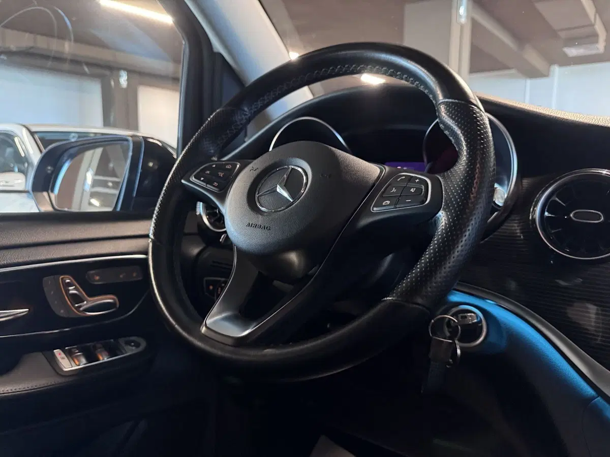 Mercedes-Benz Classe V usata a Messina (13)