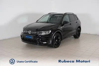 Volkswagen Tiguan 2.0 TDI 150 CV SCR DSG 4MOTION R-Line del 2018 usata a Citta' della Pieve