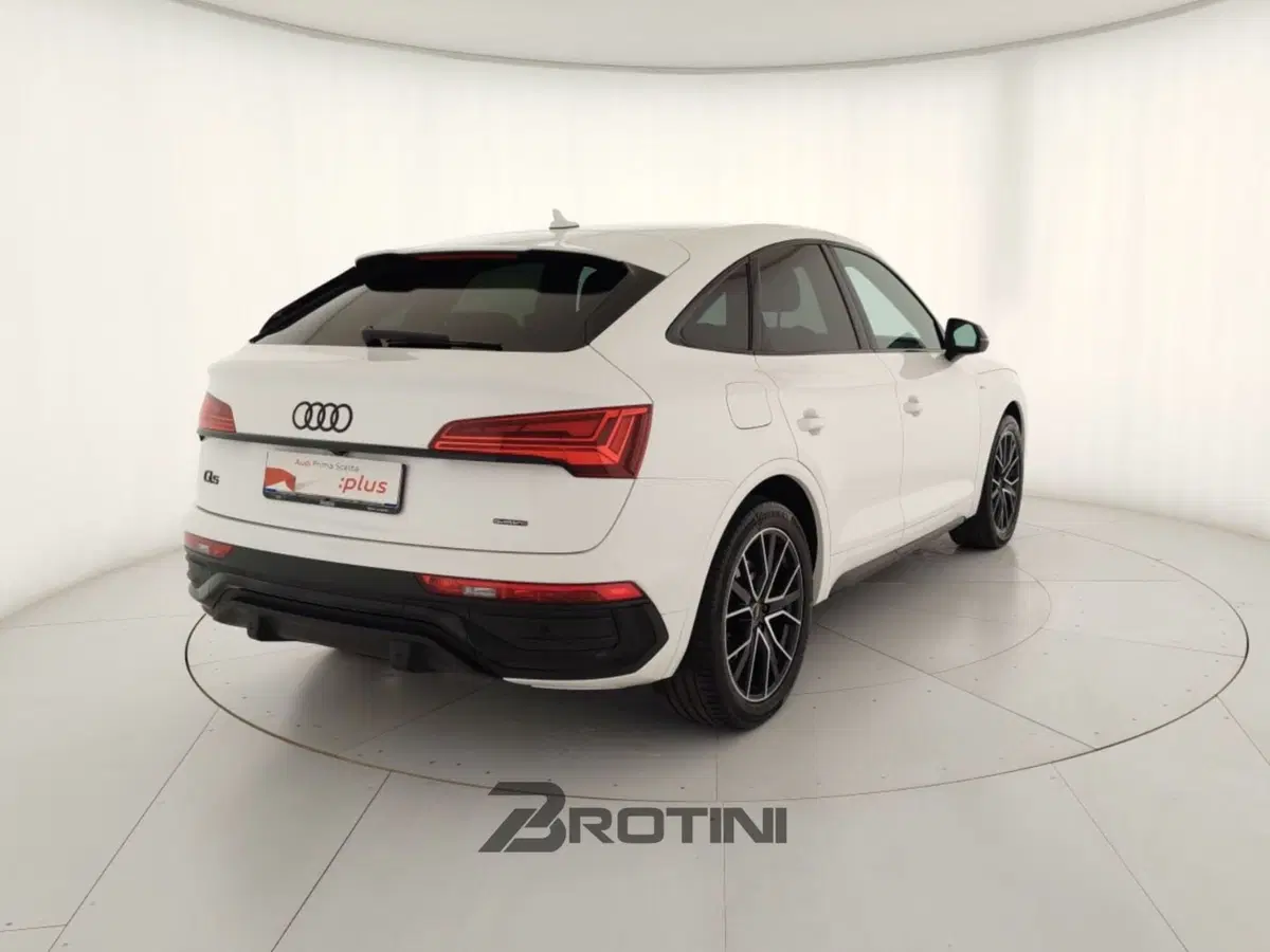 Audi Q5 Sportback usata a Massa-Carrara (3)