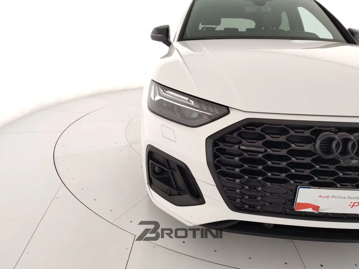 Audi Q5 Sportback usata a Massa-Carrara (5)