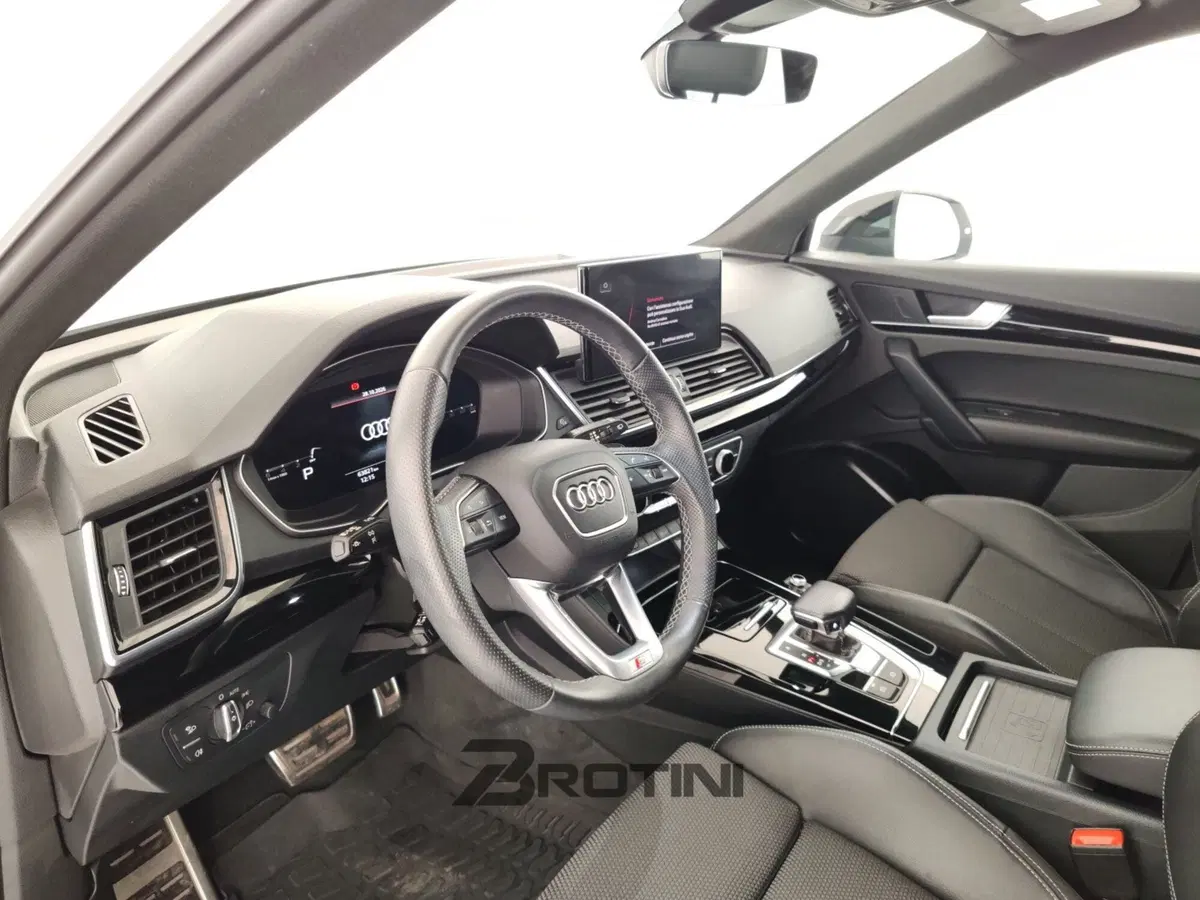 Audi Q5 Sportback usata a Massa-Carrara (8)