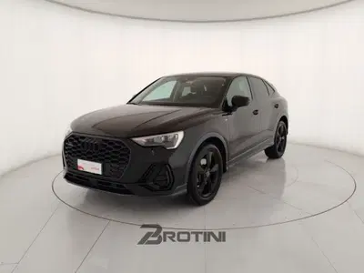 Audi Q3 Sportback 40 TDI quattro S tronic S line edition del 2022 usata a Massa