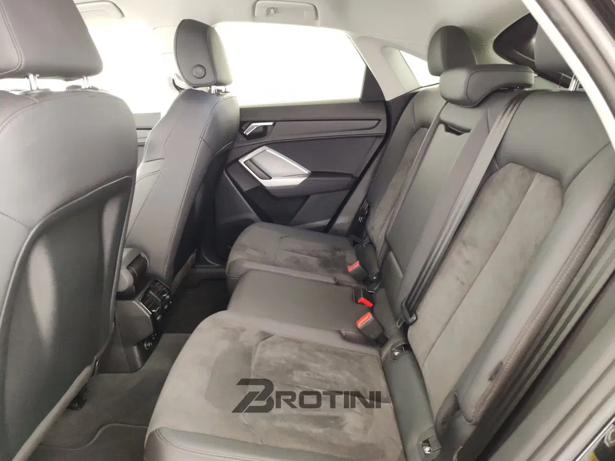 Audi Q3 Sportback usata a Massa-Carrara (10)