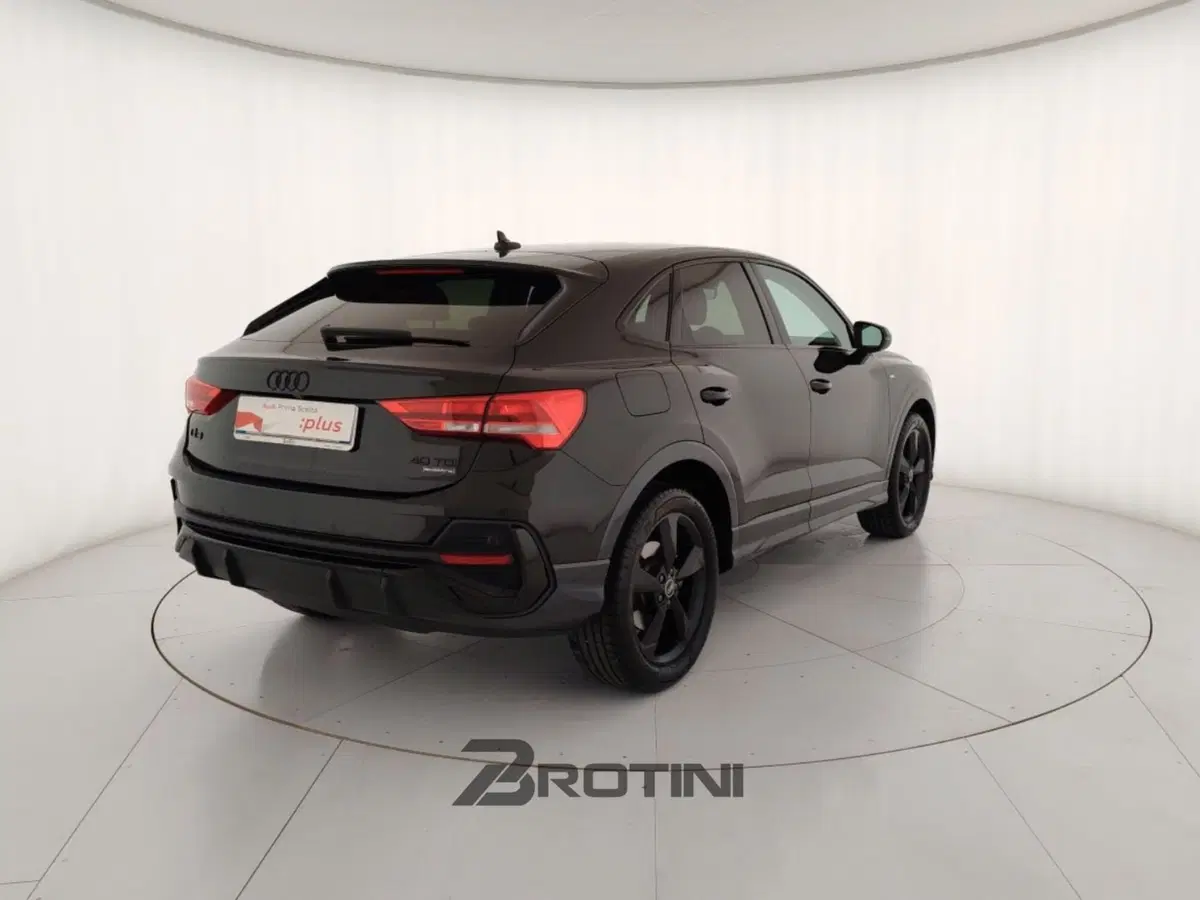 Audi Q3 Sportback usata a Massa-Carrara (3)