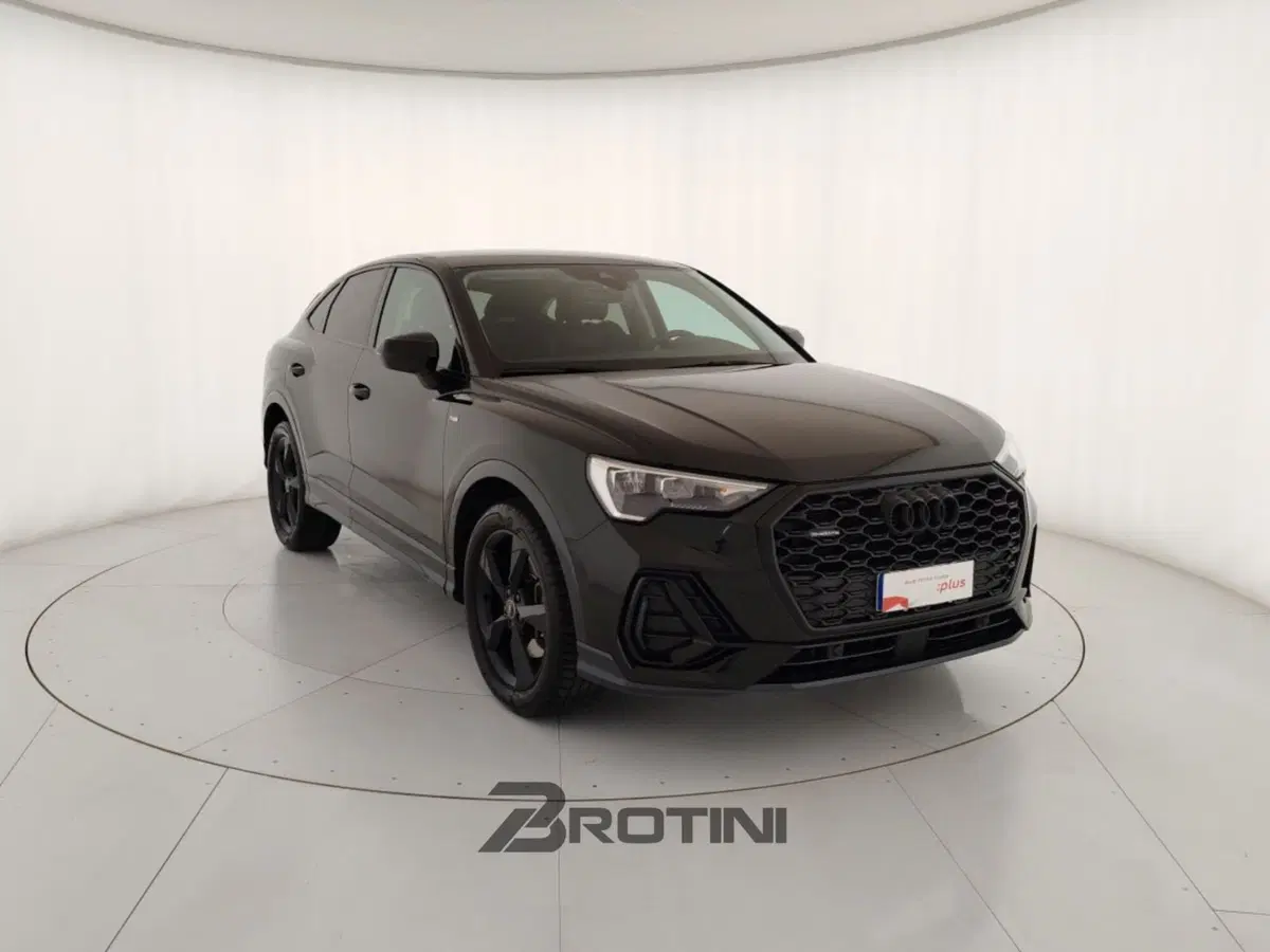 Audi Q3 Sportback usata a Massa-Carrara (4)
