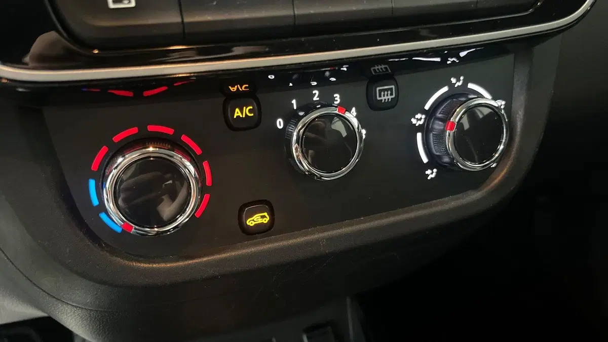 Dacia Spring usata a Treviso (16)