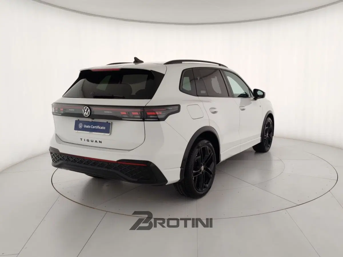Volkswagen Tiguan usata a Massa-Carrara (3)