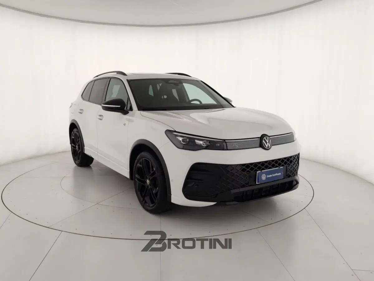 Volkswagen Tiguan usata a Massa-Carrara (4)