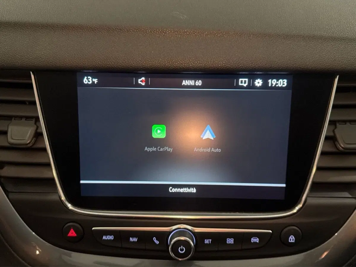 Opel Grandland X usata a Taranto (16)