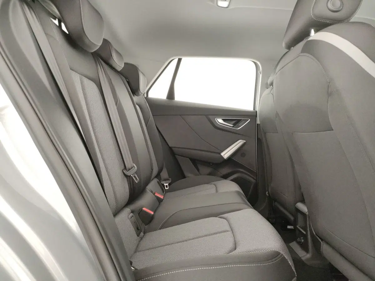Audi Q2 nuova a Napoli (10)