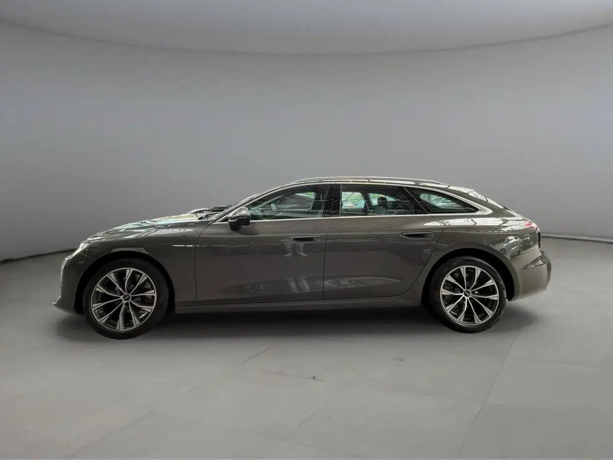 Audi A6 Avant nuova a Palermo (4)