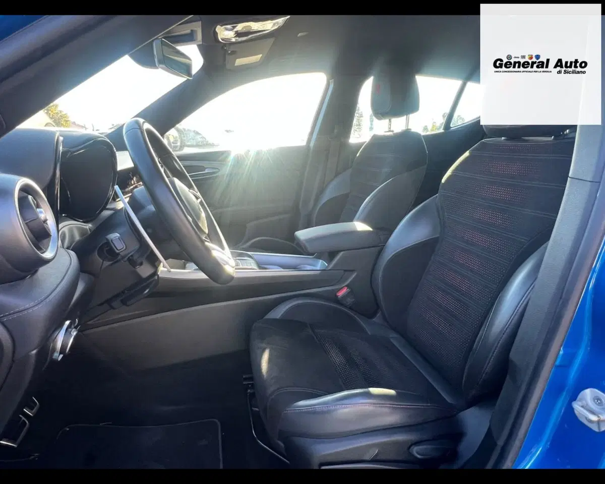 Alfa Romeo Tonale usata a Lucca (9)