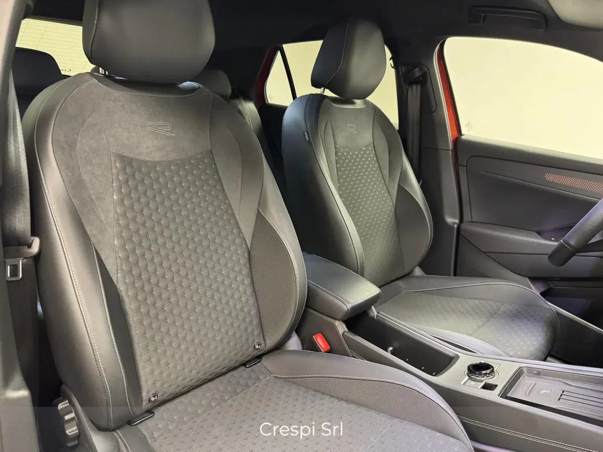 Volkswagen T-Roc usata a Varese (13)