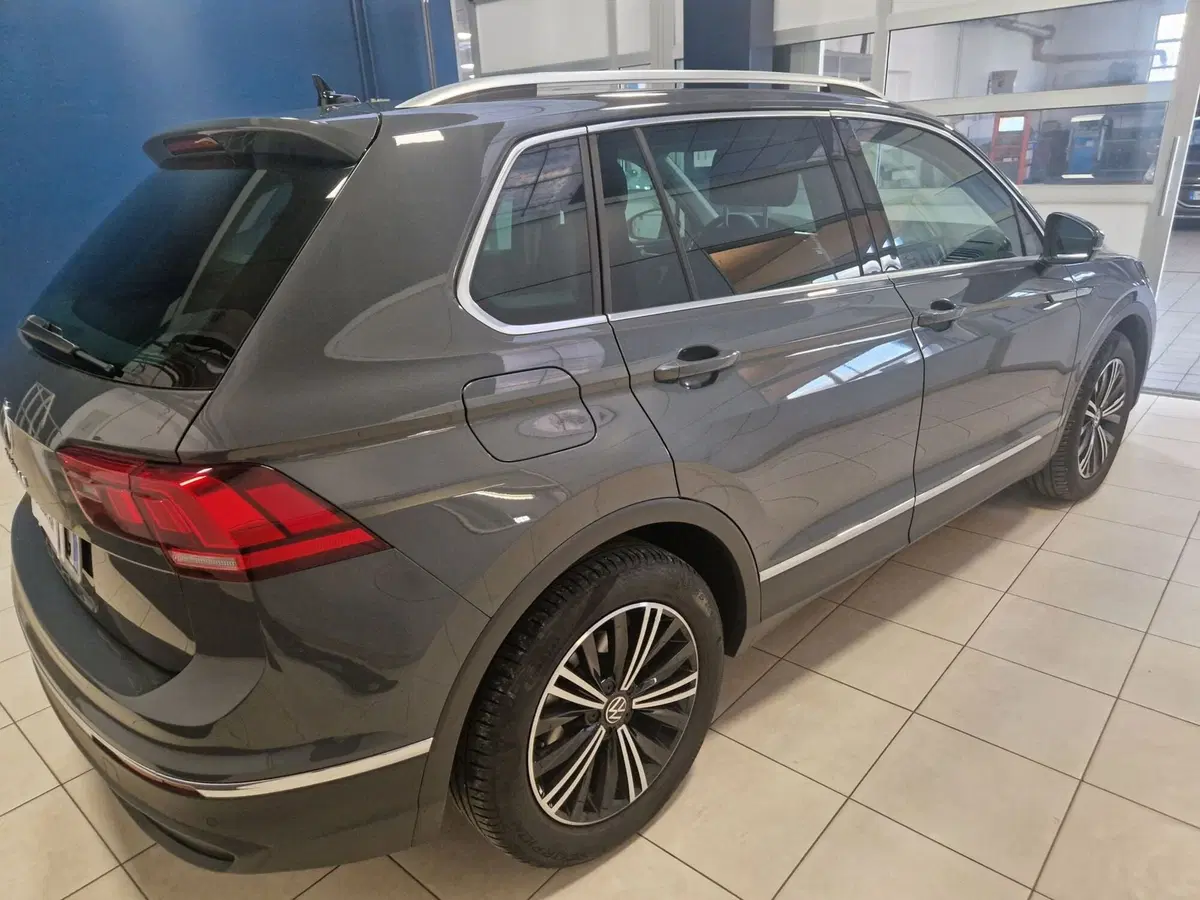 Volkswagen Tiguan usata a Varese (4)
