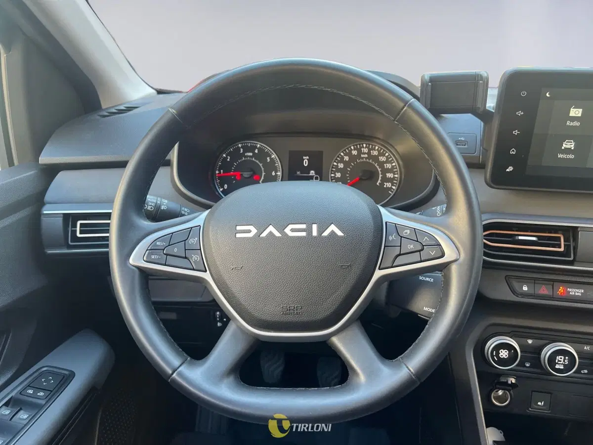 Dacia Sandero Stepway usata a Milano (15)